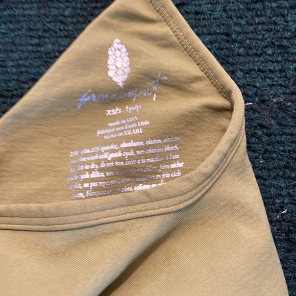 Free People Movement Good Karma Ruched Crop Top - Picture 4 of 4